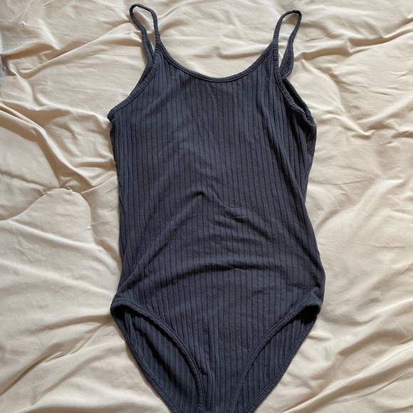 Urban Outfitters Bodysuit - Picture 2 of 4